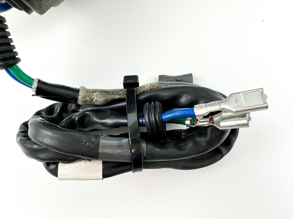 2002 + Honda 90 115 130 135 150 200 225 HP Outboard Power Trim Tilt Unit