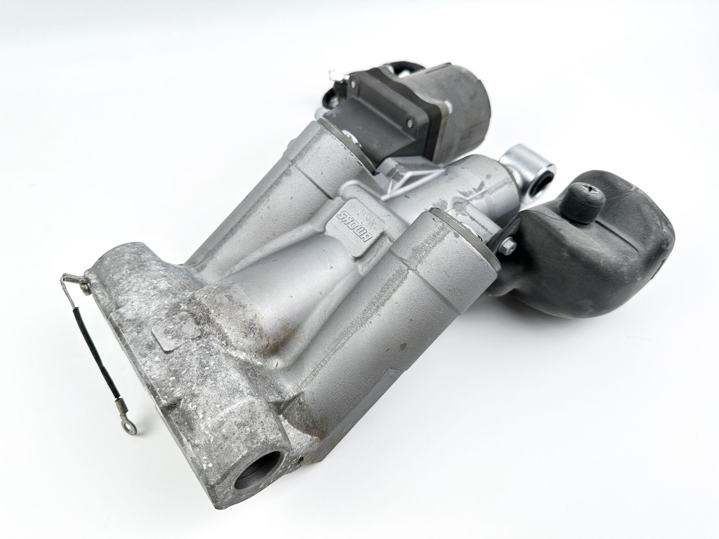 2002 + Honda 90 115 130 135 150 200 225 HP Outboard Power Trim Tilt Unit