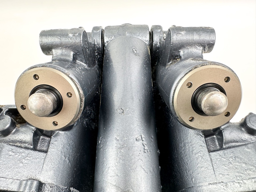 2002 Yamaha 225 HP 4 Stroke Outboard Power Trim Tilt Unit 69J-43800-00-4D OEM