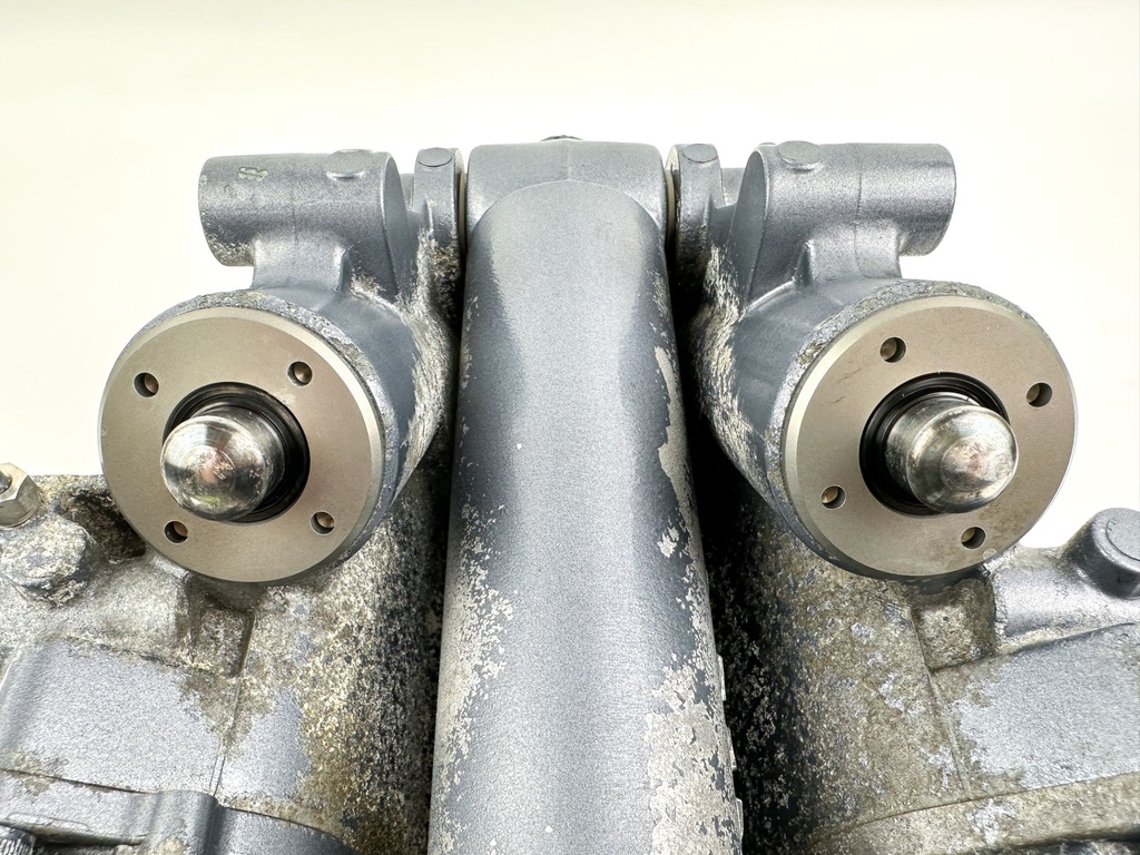 2005 Yamaha 225 HP 4 Stroke Outboard Power Trim Tilt Unit 69J-43800-01-4D OEM