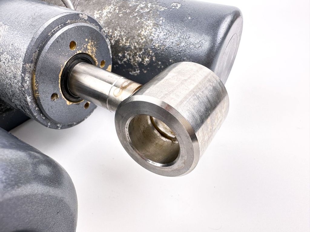 2005 Yamaha 225 HP 4 Stroke Outboard Power Trim Tilt Unit 69J-43800-01-4D OEM