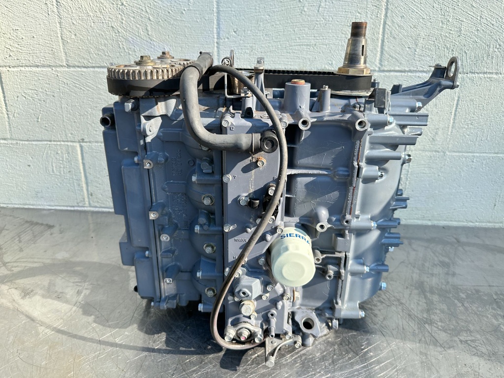 2004 Yamaha 115 HP 4 Stroke Outboard Powerhead 68V-W009B-04-1S OEM