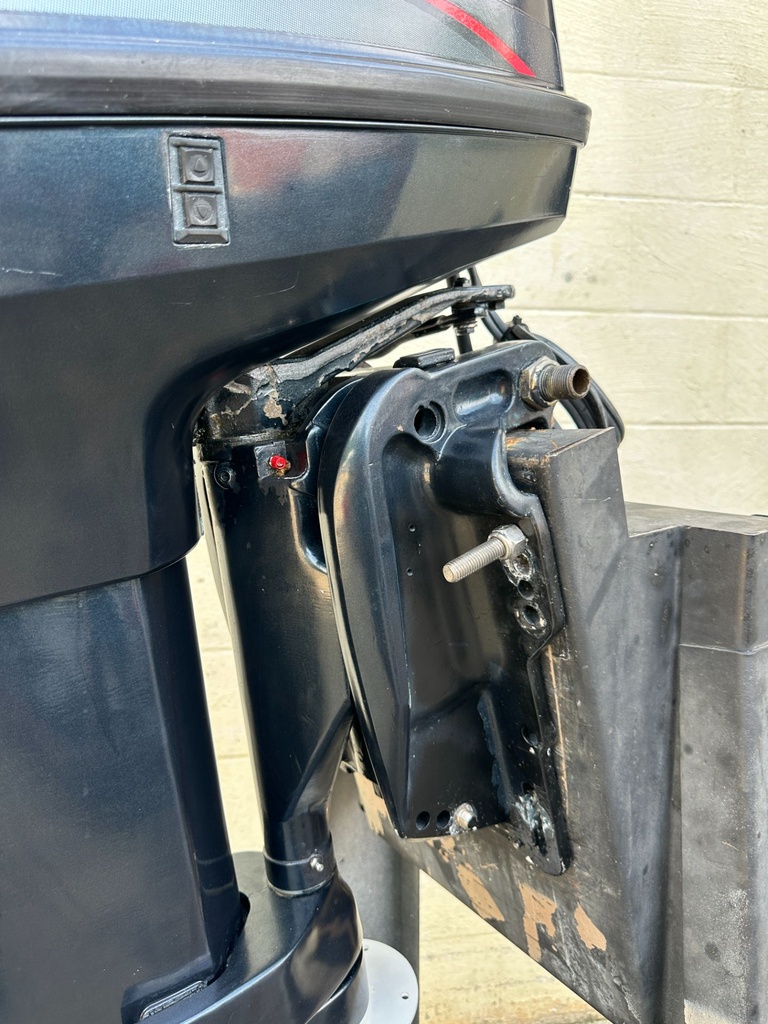 1997 Evinrude 50HP 2 Stroke Outboard Engine W/ 20" Shaft - Just Serviced