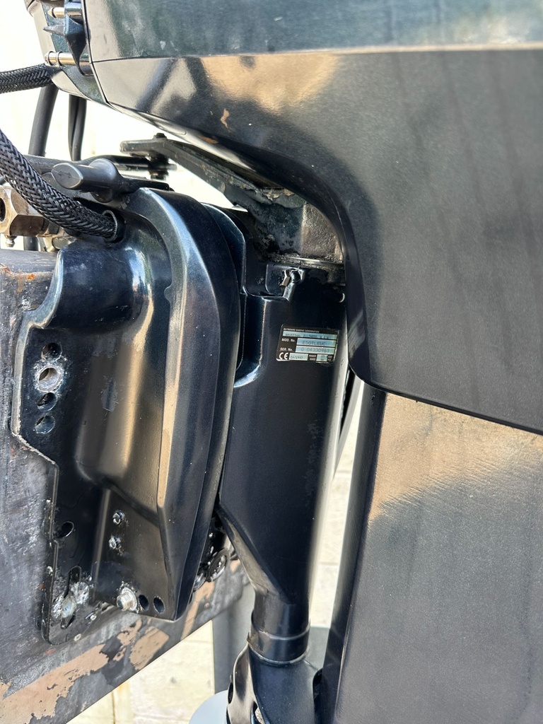 1997 Evinrude 50HP 2 Stroke Outboard Engine W/ 20" Shaft - Just Serviced