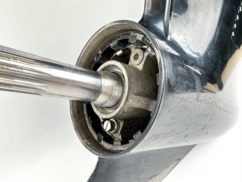 2015 Mercury 90HP 4 Stroke 20" Lower Unit Gear Case RH Assembly 8M0088072