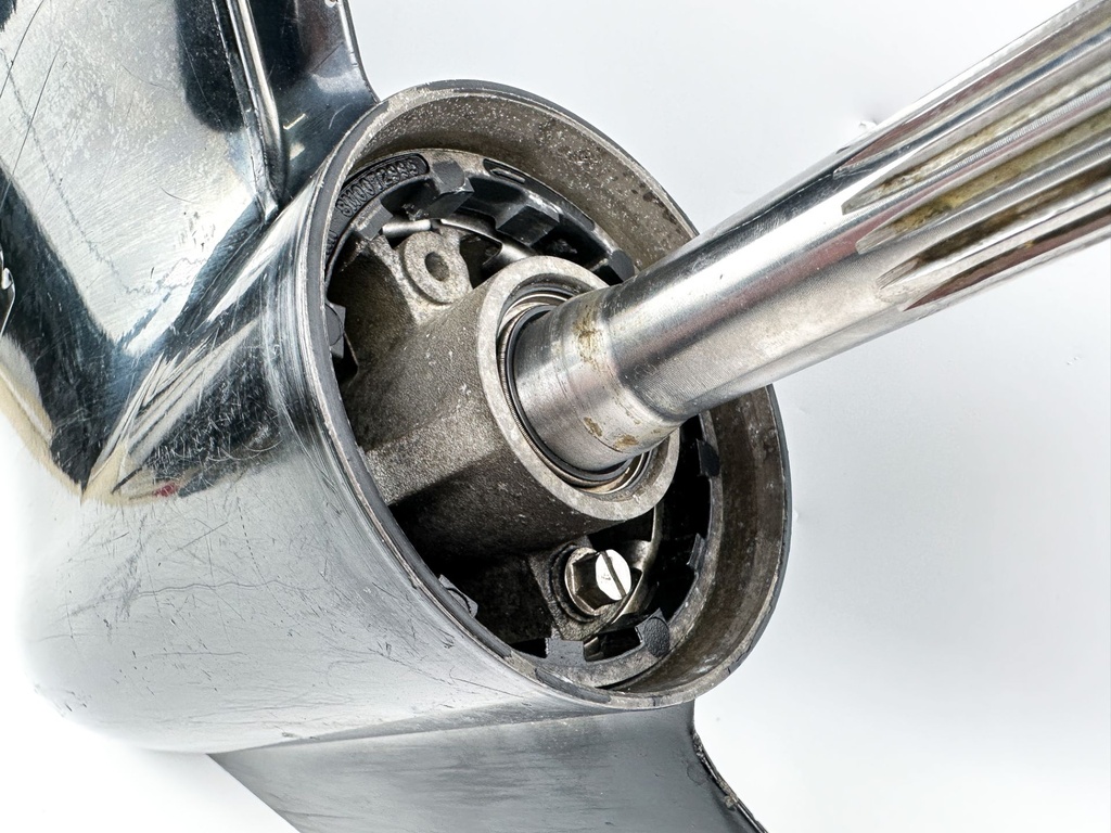 2015 Mercury 90HP 4 Stroke 20" Lower Unit Gear Case RH Assembly 8M0088072