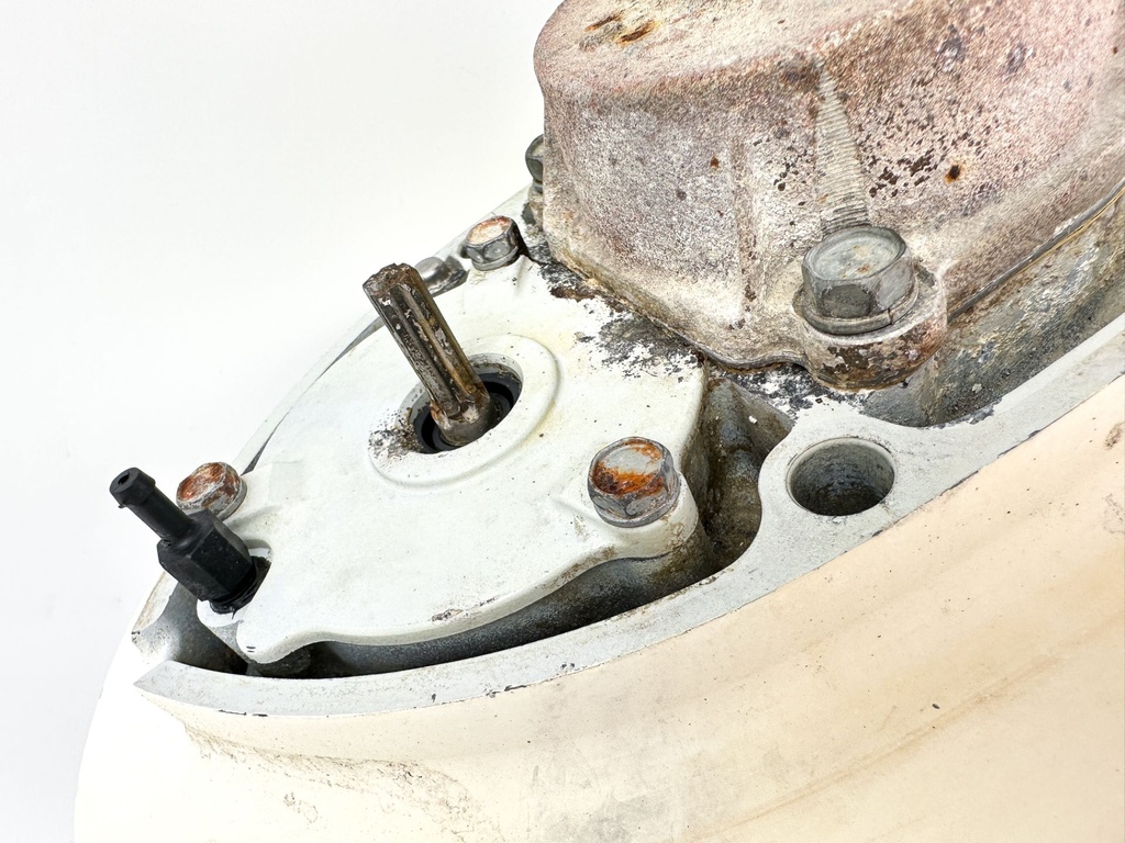 2001 - 2006 Suzuki DF 90 115 HP 4 Stroke 20" Long Lower Unit - Repair