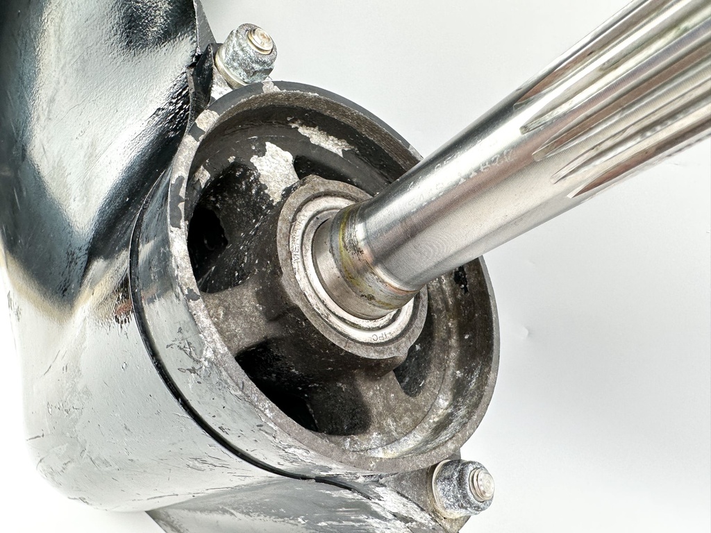 1999-2006 Mercury 75 90 115 HP 4 Stroke 20" Long Lower Unit 2.07:1 9011G67