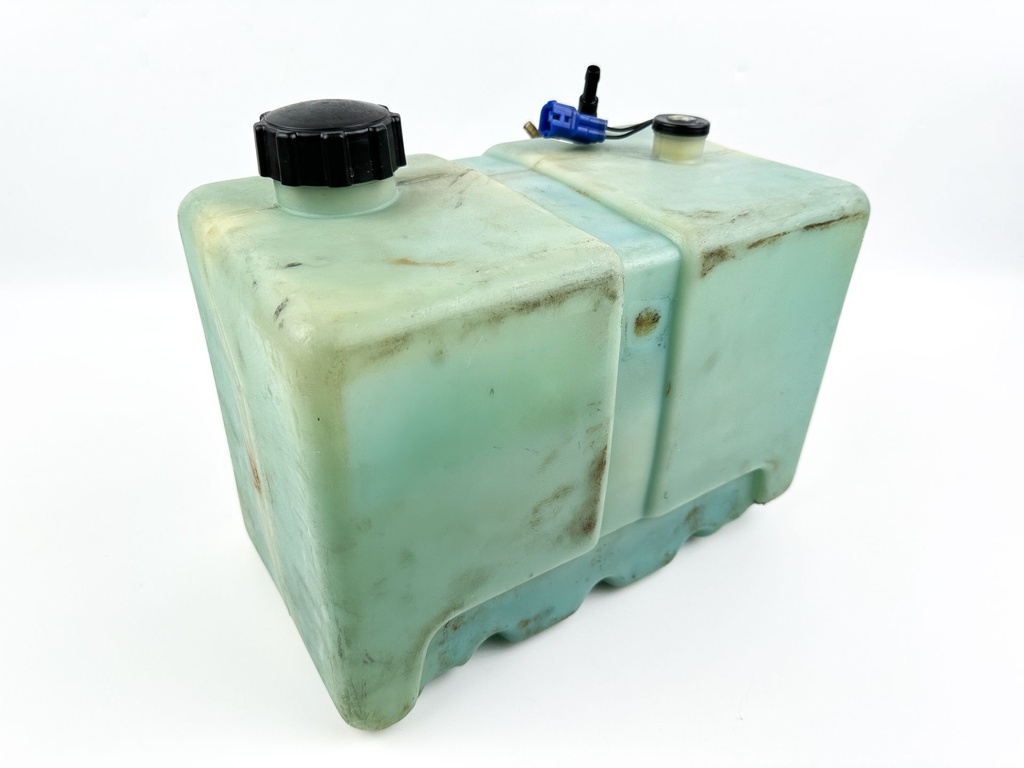 Yamaha Remote Outboard Oil Tank 10.5L 2.8 Gallons W/ Pump & Sensor