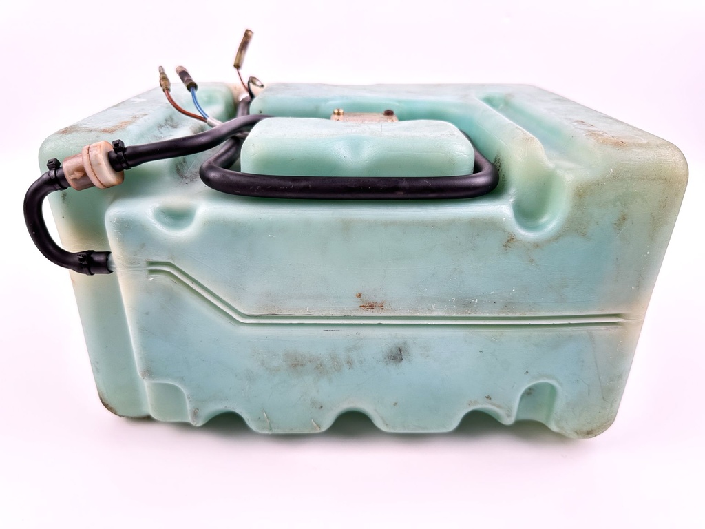 Yamaha Remote Outboard Oil Tank 10.5L 2.8 Gallons W/ Pump & Sensor