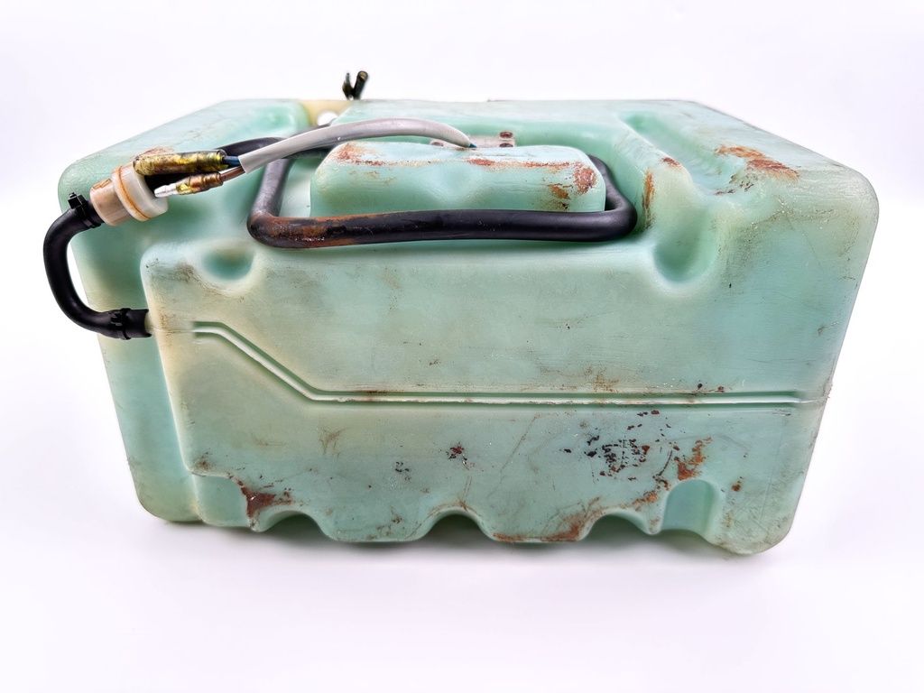 Yamaha Outboard Remote Oil Tank 10.5L 2.8 Gallons W/ Pump & Sensor