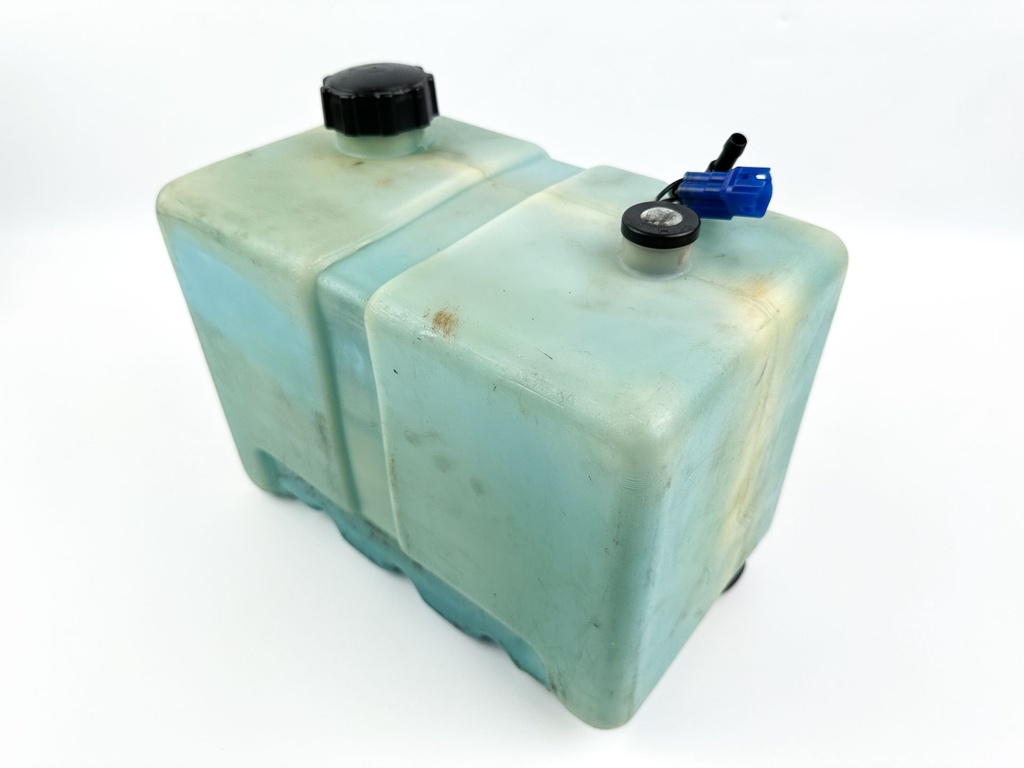Yamaha Outboard Remote Oil Tank 2.8 Gallons 10.5L W/ Pump & Sensor