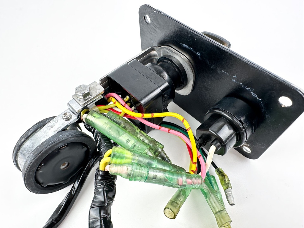 Yamaha Single Engine Key Switch With Key Assembly Panel