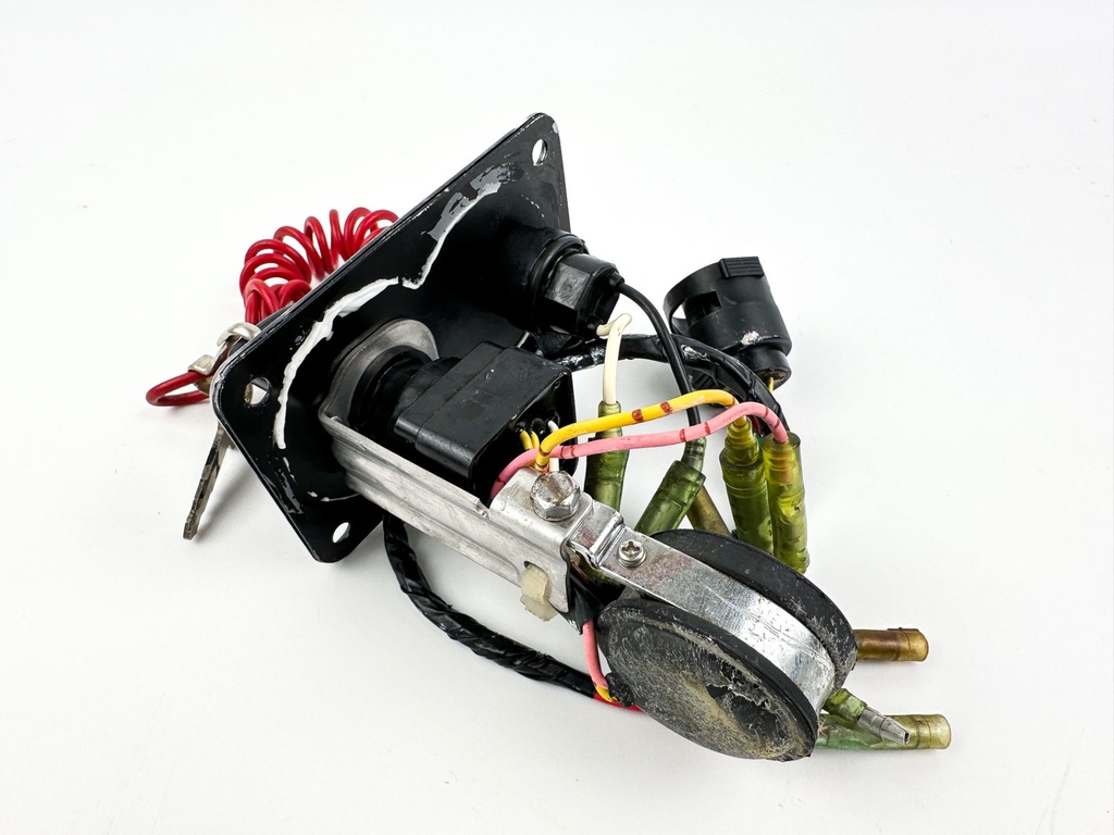 Yamaha Single Engine Outboard Key Switch W/ Key Panel