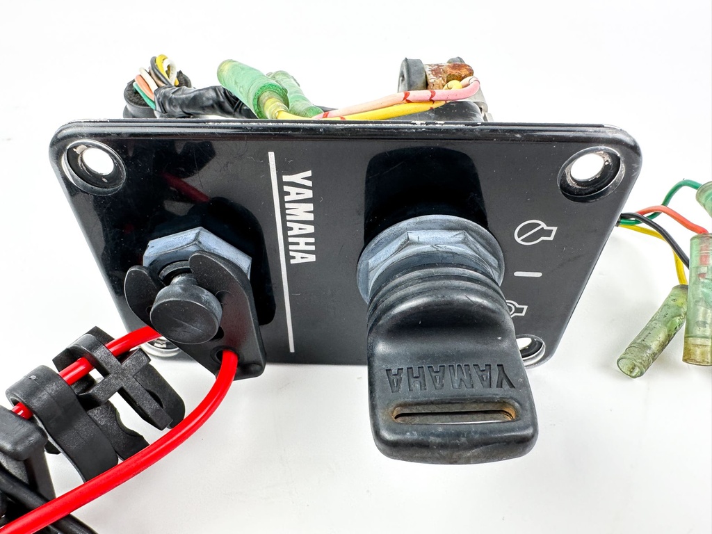 Yamaha Outboard Single Engine Key Switch & Key