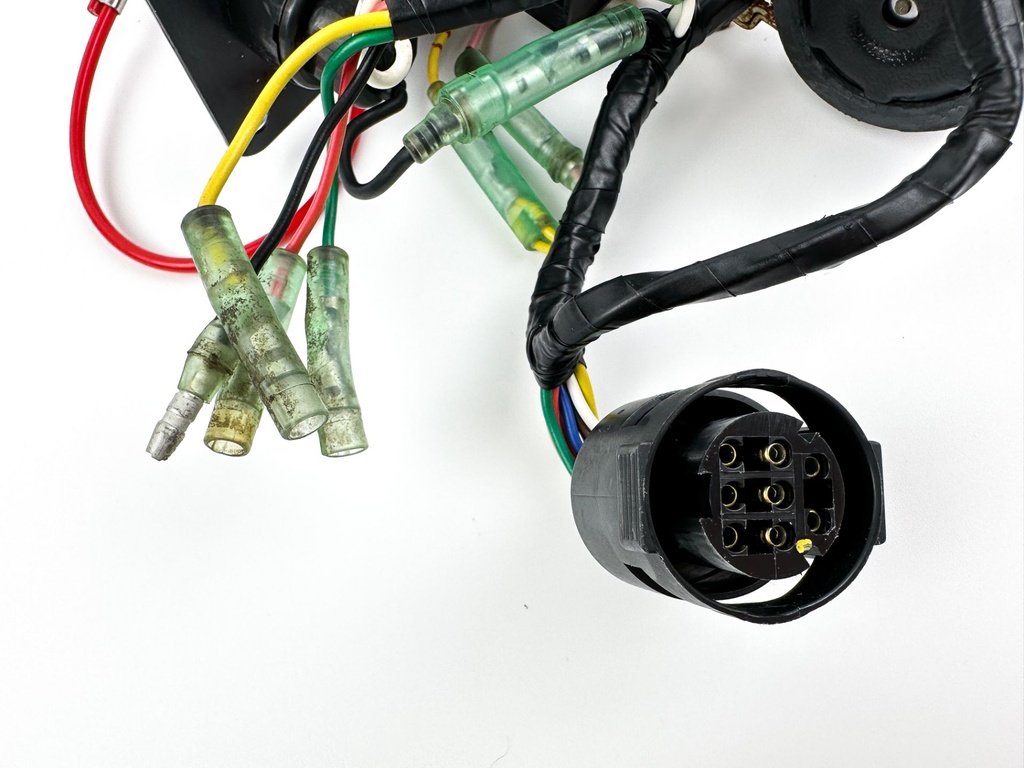 Yamaha Outboard Single Engine Key Switch & Key