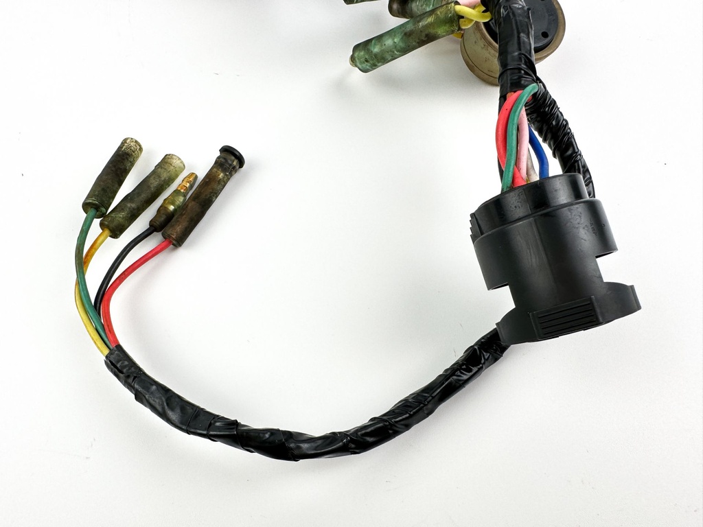Yamaha Single Outboard Engine Key Switch & Key Used