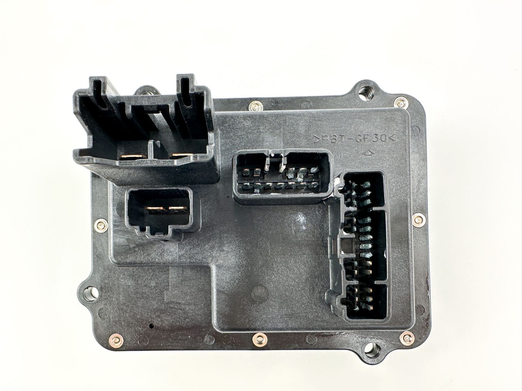 2005 Yamaha 250 HP 4 Stroke Outboard Fuse Box 6P2-82170-00-00 Tested