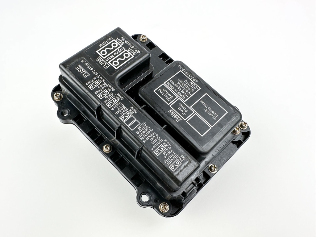 2005 Yamaha 250 HP 4 Stroke Outboard Fuse Box 6P2-82170-00-00 Tested