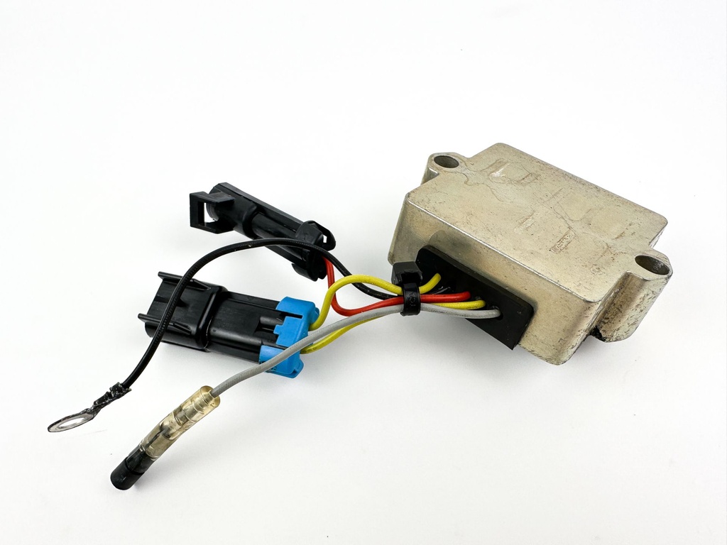2007 Mercury 60 HP 4 Stroke Outboard Voltage Regulator 893640T01 OEM