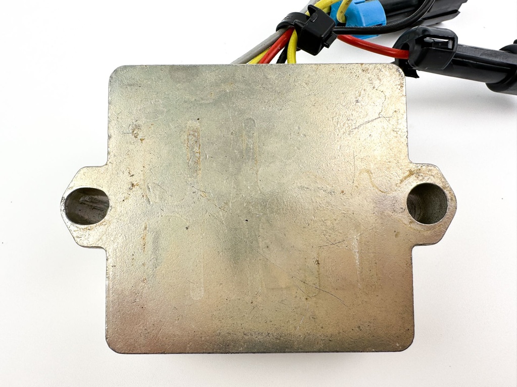 2007 Mercury 60 HP 4 Stroke Outboard Voltage Regulator 893640T01 OEM