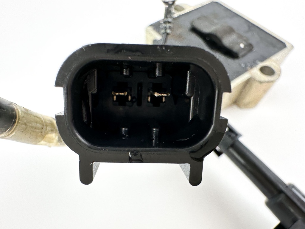 2007 Mercury 60 HP 4 Stroke Outboard Voltage Regulator 893640T01 OEM