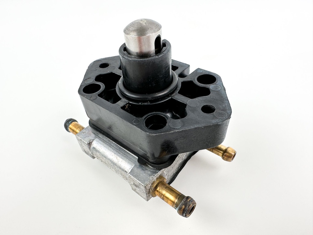 2007 Mercury 60 HP 4 Stroke Outboard Fuel Pump 899106T01 OEM