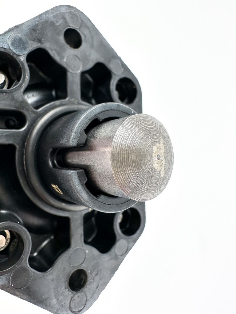 2007 Mercury 60 HP 4 Stroke Outboard Fuel Pump 899106T01 OEM