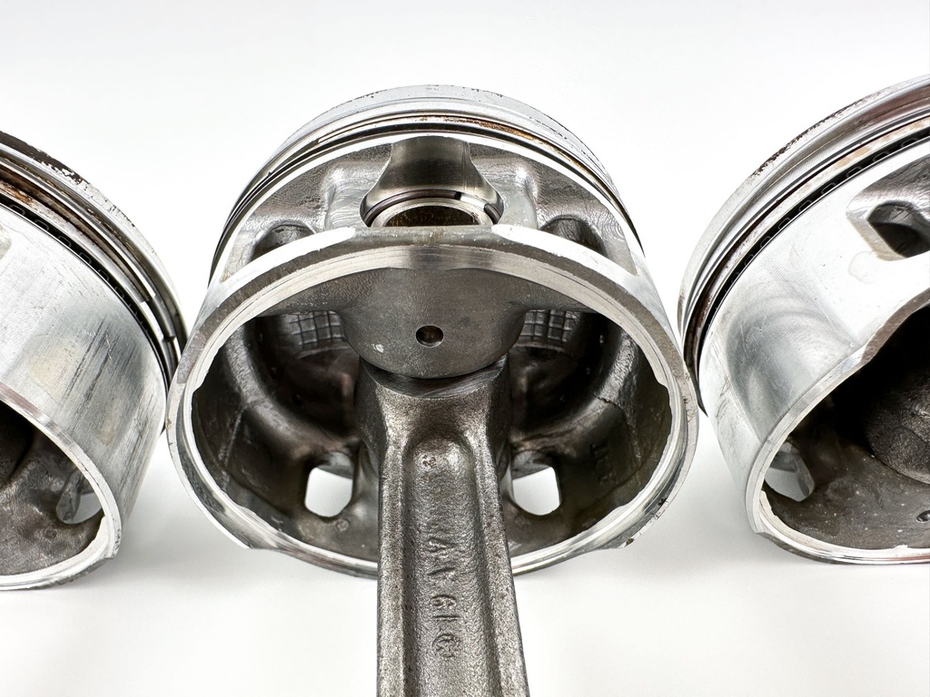 2007 Mercury 60 HP 4 Stroke Outboard Piston & Connecting Rod Set 893524T08 OEM