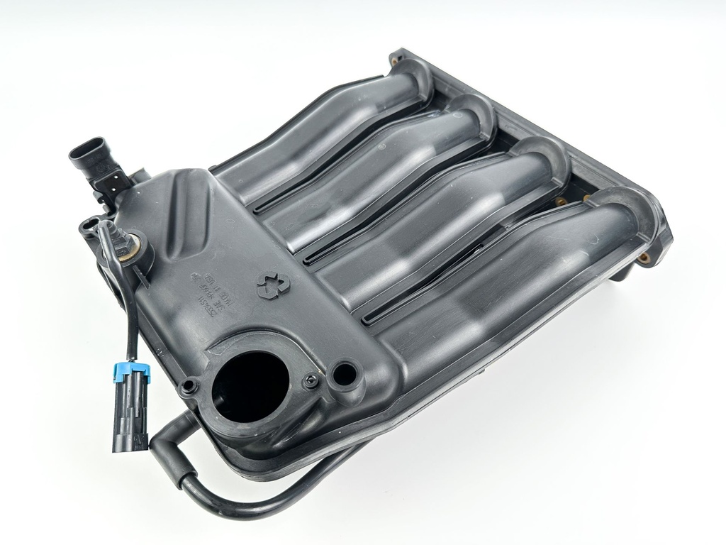 2007 Mercury 60 HP 4 Stroke Outboard Intake Manifold 877829T01 OEM