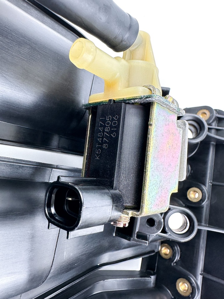 2007 Mercury 60 HP 4 Stroke Outboard Intake Manifold 877829T01 OEM