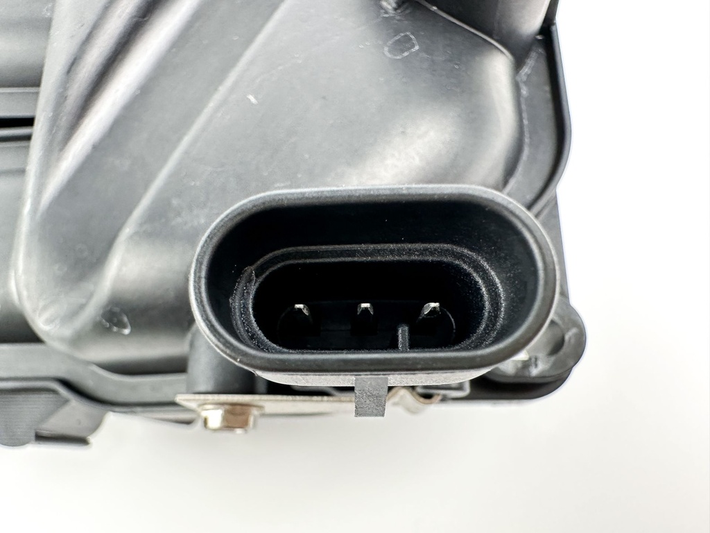 2007 Mercury 60 HP 4 Stroke Outboard Intake Manifold 877829T01 OEM