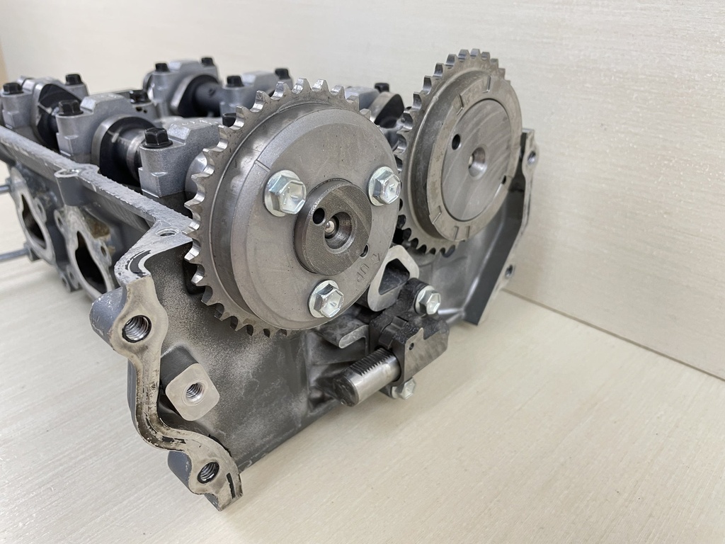 2007 Suzuki 50HP 4 Stroke Outboard Cylinder Head Complete 11100-87J23