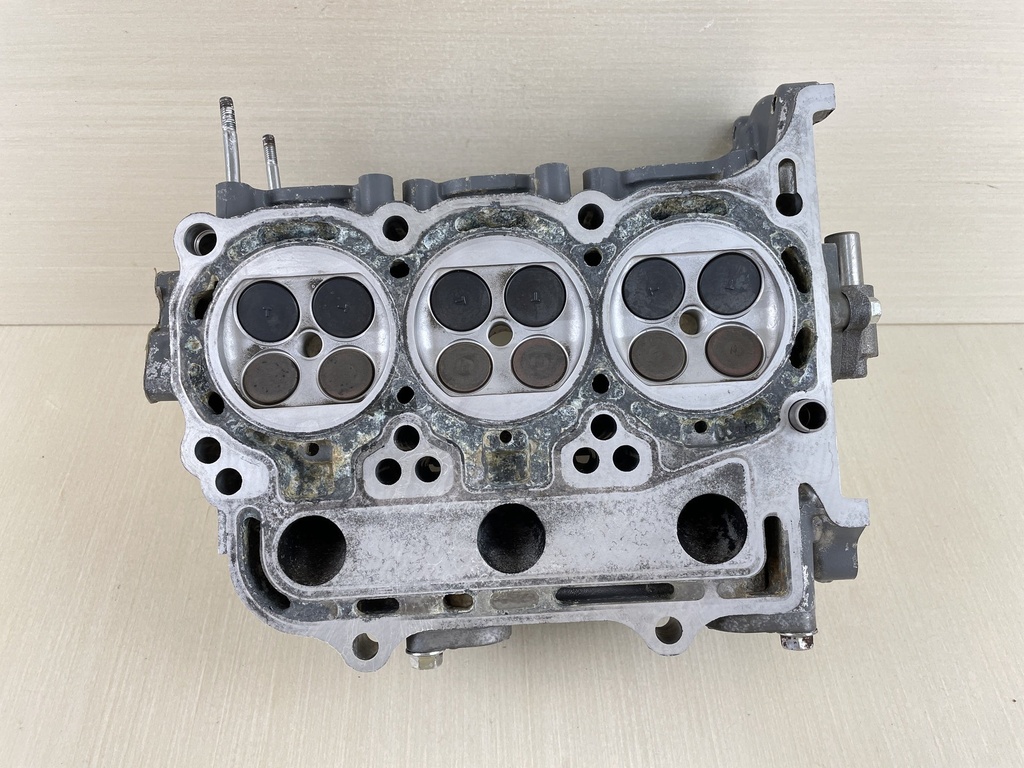 2007 Suzuki 50HP 4 Stroke Outboard Cylinder Head Complete 11100-87J23