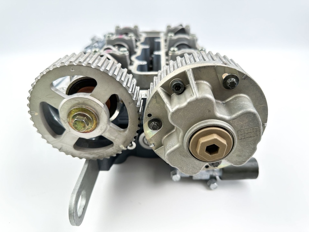 2005 Yamaha 250 HP 4 Stroke Outboard Port Cylinder Head 6P2-W009C-00-1S OEM