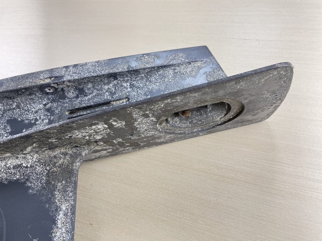 2015 Yamaha 200HP F200 4 Stroke Outboard 25" XL Lower Unit Gear Case RH 6DA-45300-10-8D