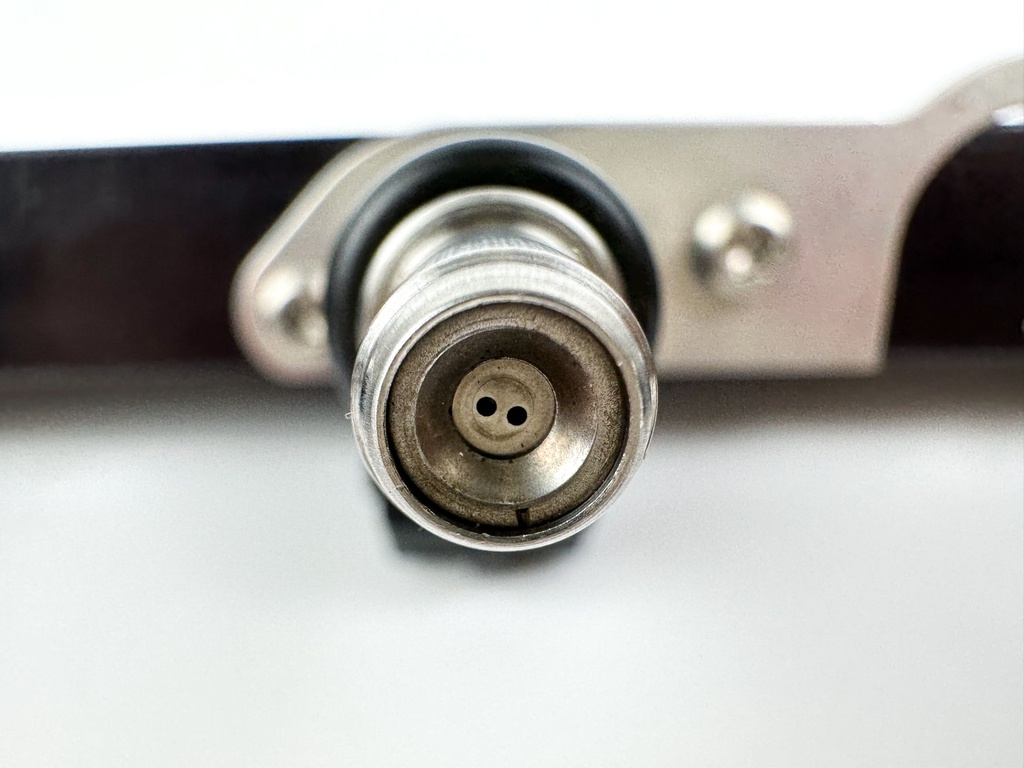 2006 Mercury 150 HP 4 Stroke Verado Fuel Injector Set W/ Rail 892811T02 Cleaned