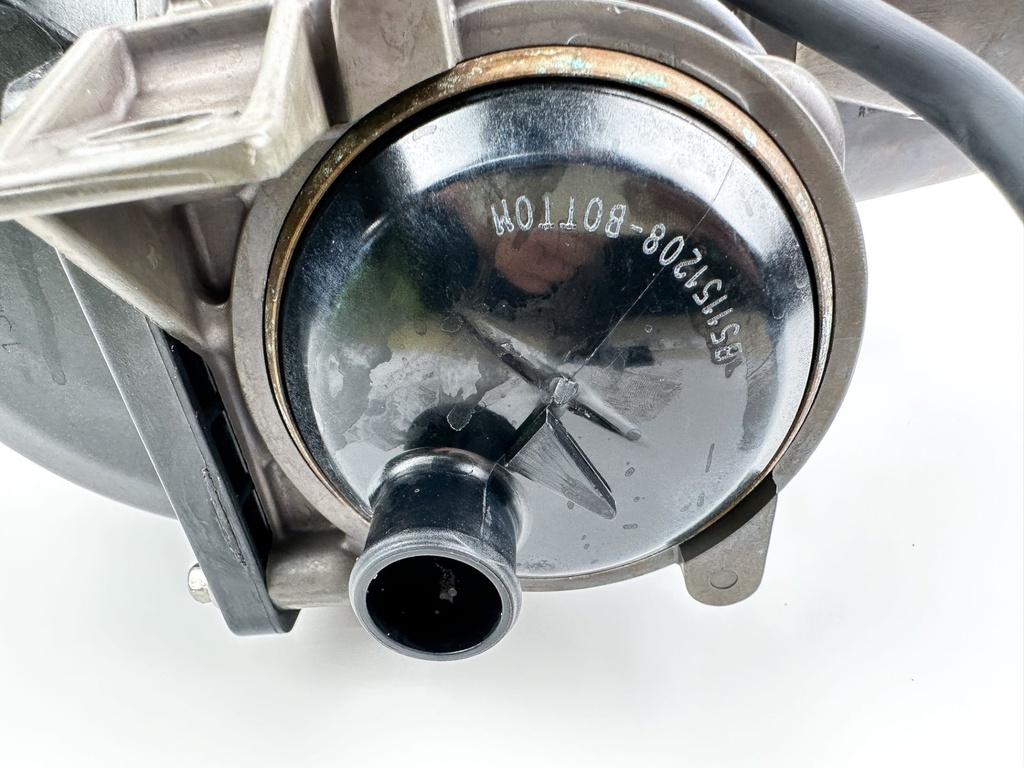 2006 Mercury 150 HP 4 Stroke Verado Outboard CAC Charge Air Cooler 892953A01 OEM