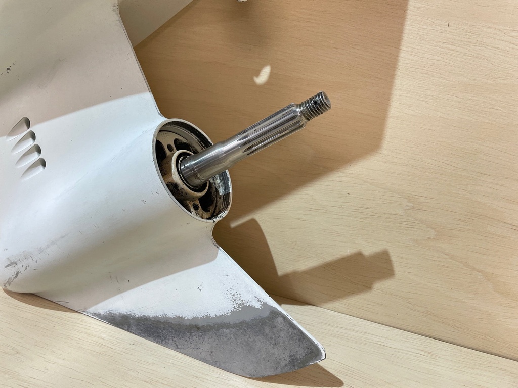 1997 Evinrude 150HP 20" Lower Unit GearCase 0435474 5000356