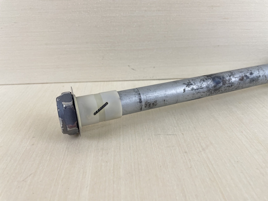 1991 Yamaha 70HP 2 Stroke Outboard Tilt Tube Assembly Clamp Bracket 688-43131-03-00