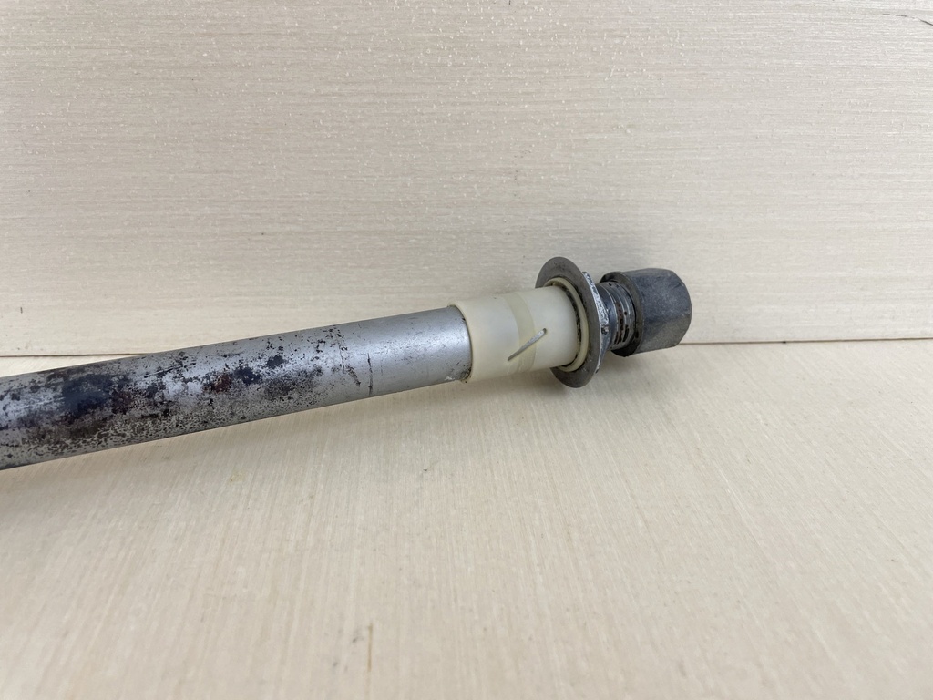 1991 Yamaha 70HP 2 Stroke Outboard Tilt Tube Assembly Clamp Bracket 688-43131-03-00