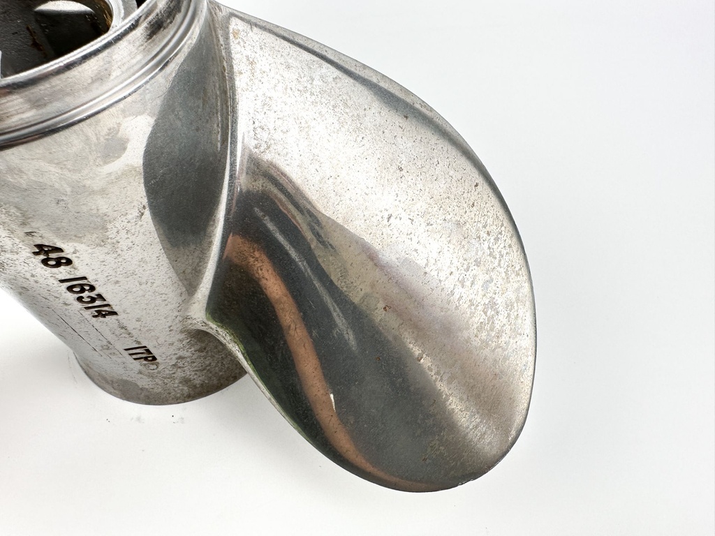 Mercury 48-16314 Vengeance RH 3-Blade 14″x 17P Stainless Steel Propeller