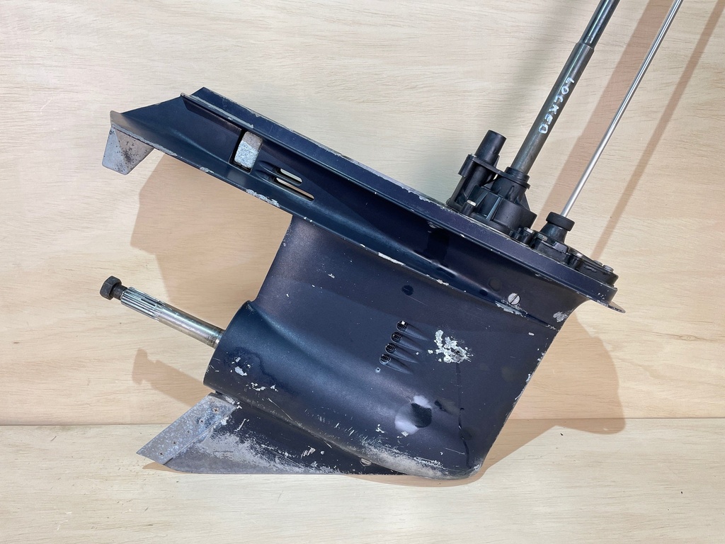 1995 Johnson 150HP 20" Shaft Lower Unit Gear Case Standard Rotation