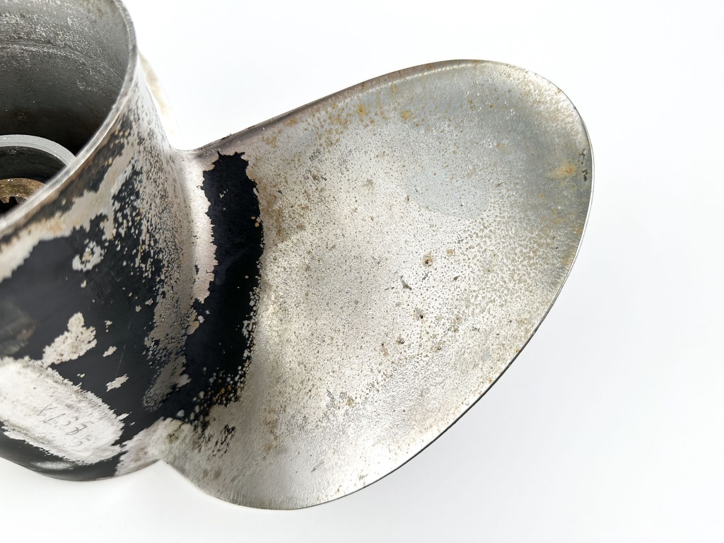 Yamaha Stainless Steel 3 Blade Prop Propeller 15" x 17P RH Standard