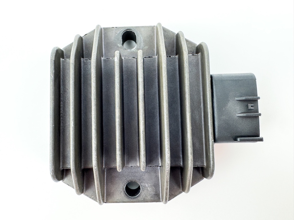 2006 Suzuki 50 HP 4 Stroke Outboard Rectifier & Regulator 32800-38F10 OEM