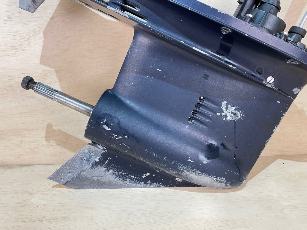 1995 Johnson 150HP 20" Shaft Lower Unit Gear Case Standard Rotation