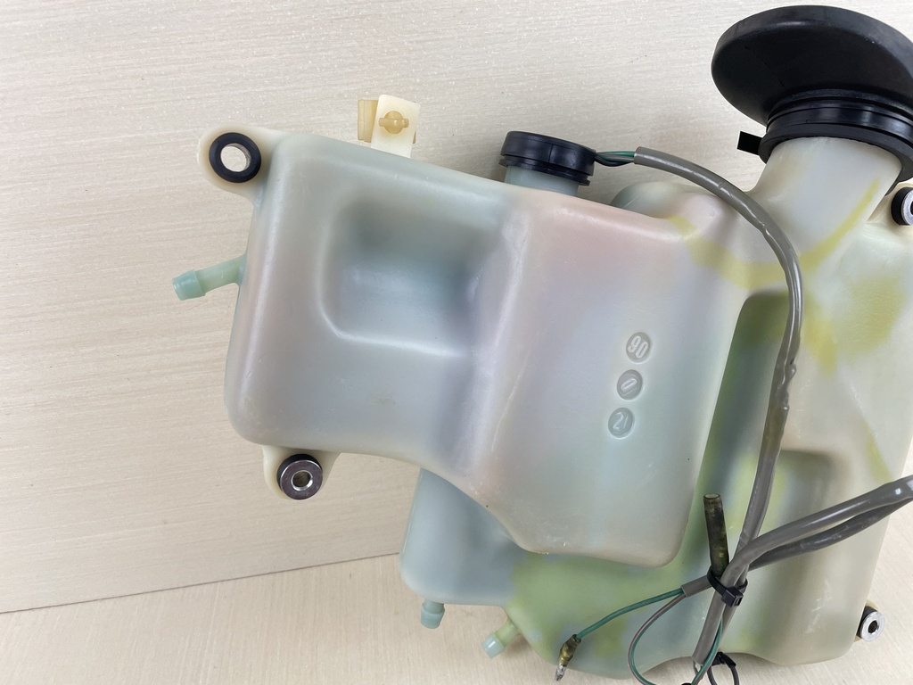 1991 Yamaha 70HP 2 Stroke Outboard Complete Oil Tank Assembly 6H3-21707-06-00