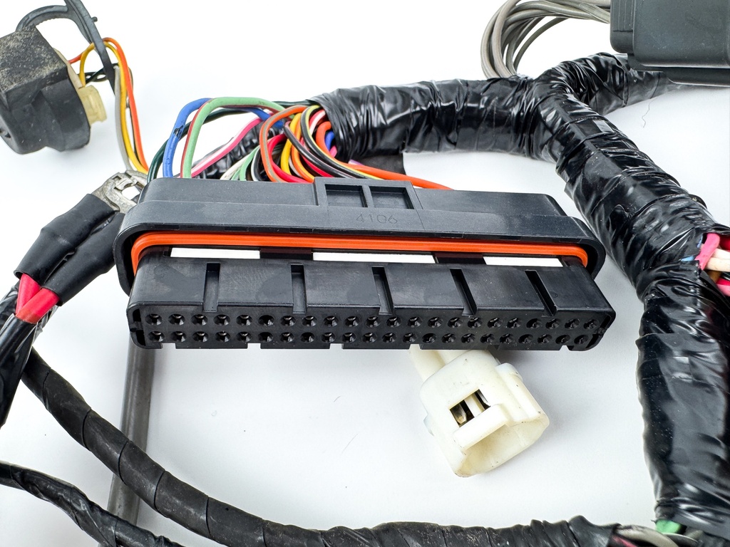 2006 Suzuki 50 HP 4 Stroke Outboard Engine Wire Harness 36610-87JG0 OEM