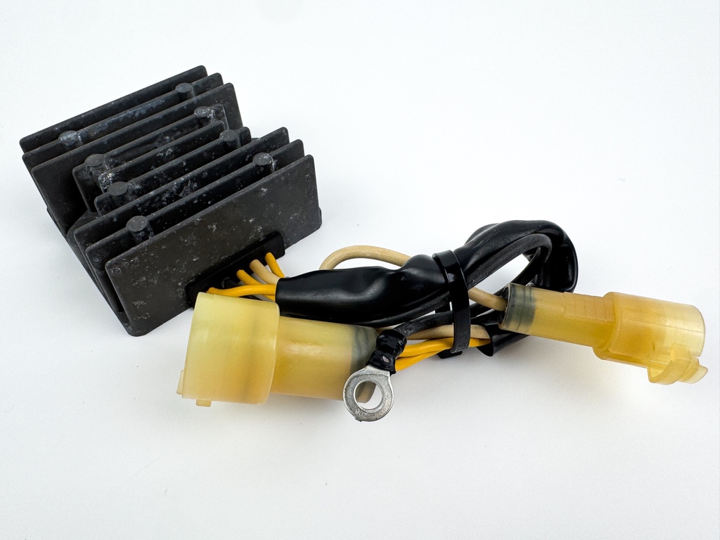 2007 Suzuki 70 HP 4 Stroke Outboard Rectifier & Regulator 32800-92E20 OEM