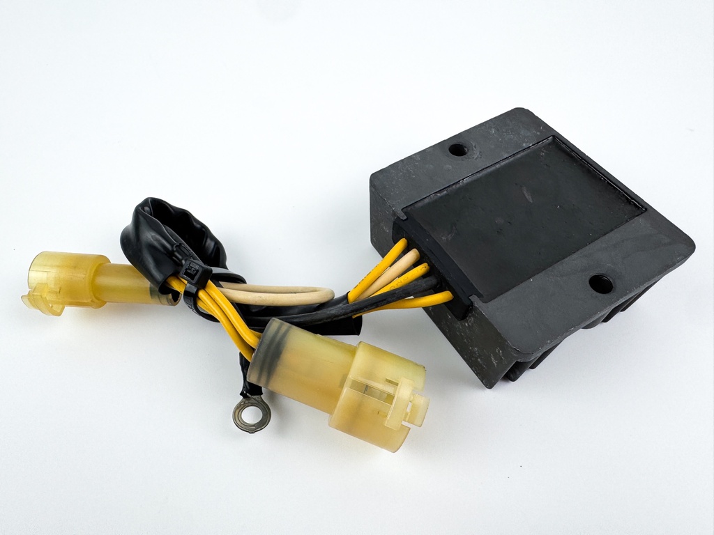 2007 Suzuki 70 HP 4 Stroke Outboard Rectifier & Regulator 32800-92E20 OEM